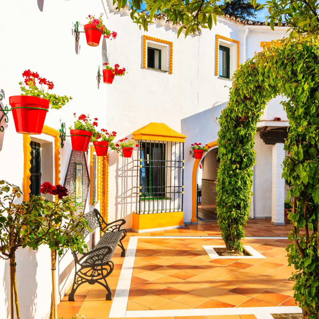 Estrategias de Revenue Management para hoteles de lujo en la Costa del Sol: el valor de la visión de Leovel